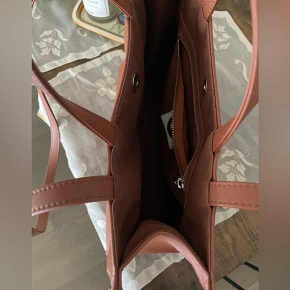 Medium tan telfar bag - Picture 3 of 6